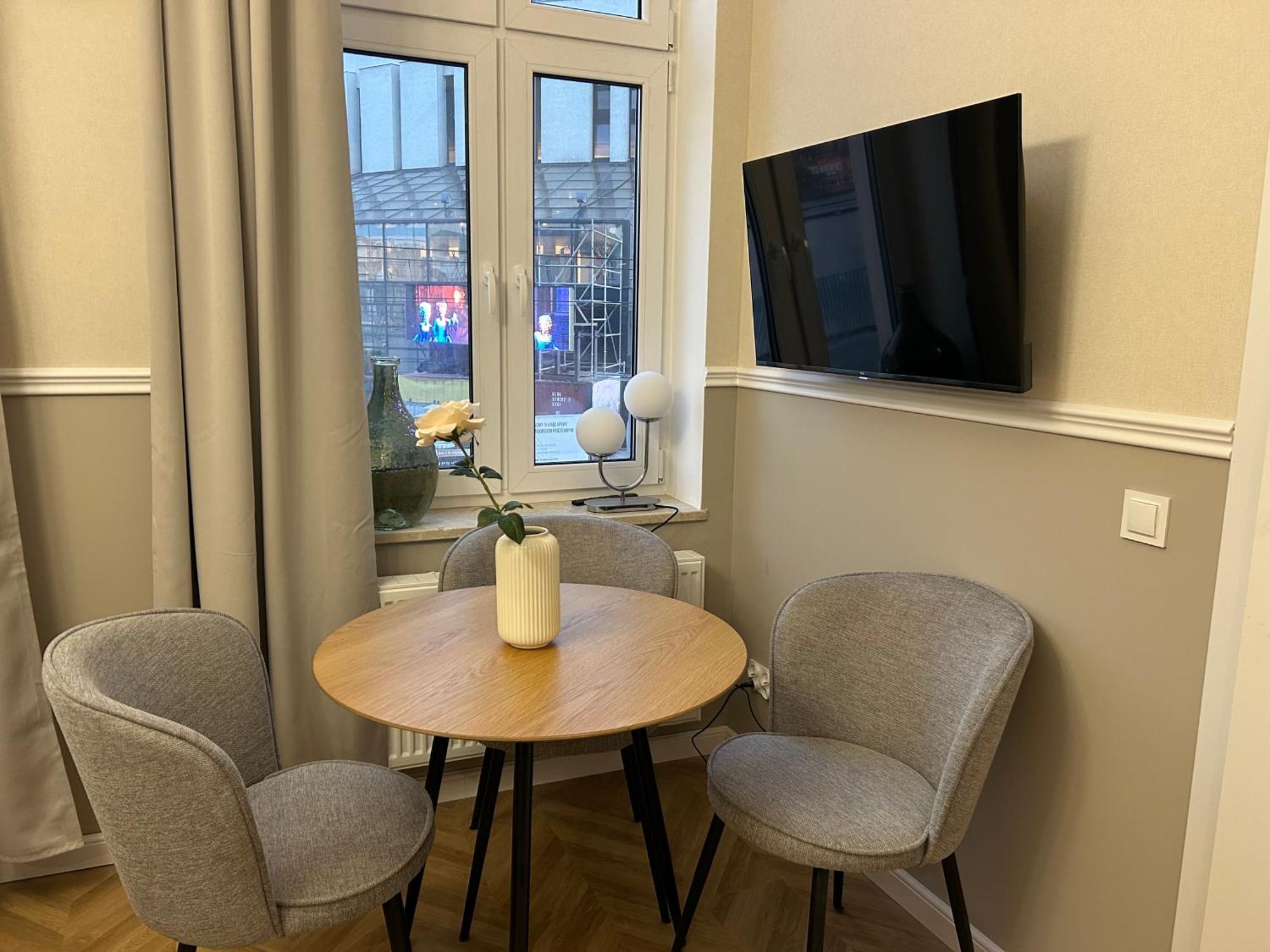 Przy Operze Apartment
